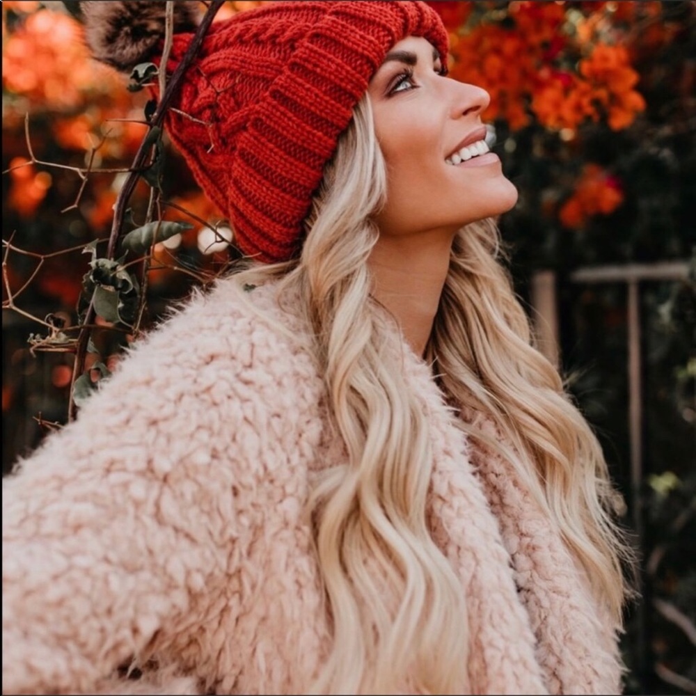 ✨HP✨ Blush Fuzzy Faux Fur Jacket